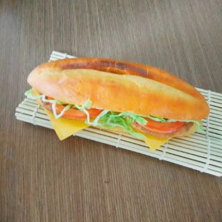 Mô hình bánh mì mã 002
