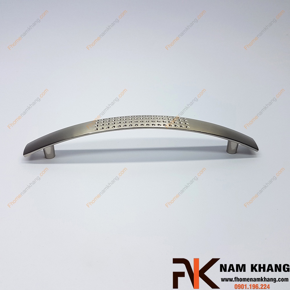 Tay nắm tủ màu trắng bạc NK332-B