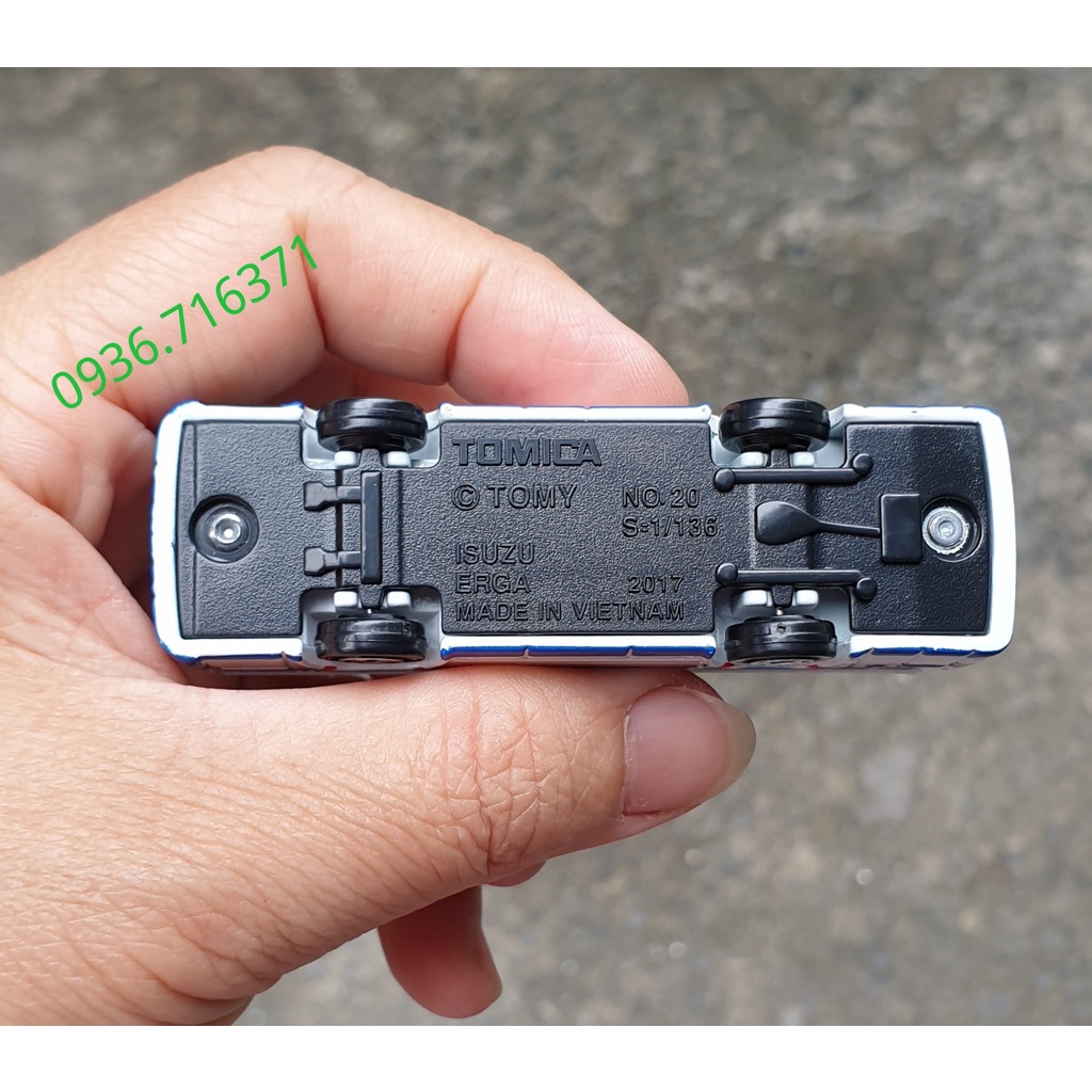 Mô hình xe buýt tomica Nhật Bản Isuzu Erga Rinko bus No112