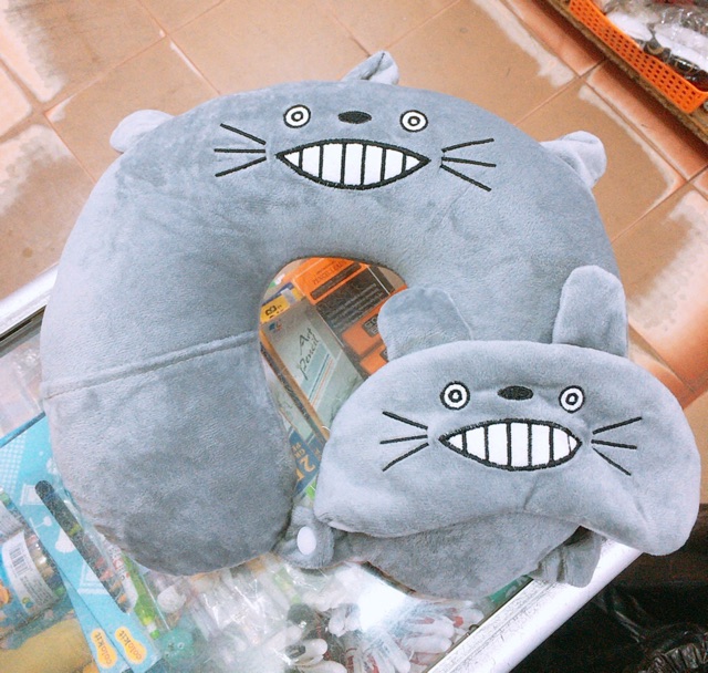 Gối cổ totoro kèm bịt mắt