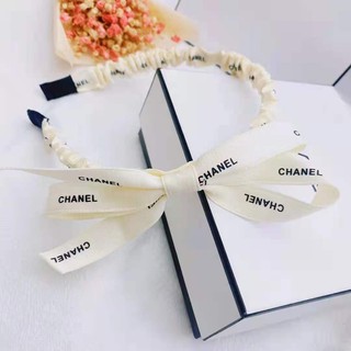 Bờm cài nơ hiệu