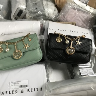 Túi LYN huy hiệu size 18 ( inbox shop chọn màu nhé)