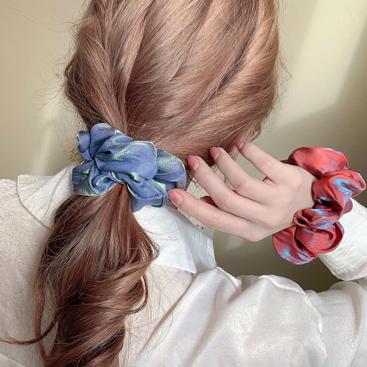 Dây buộc tóc Scrunchies Satin vân nhũ bóng sang mịn HD46 - Đỏ đô