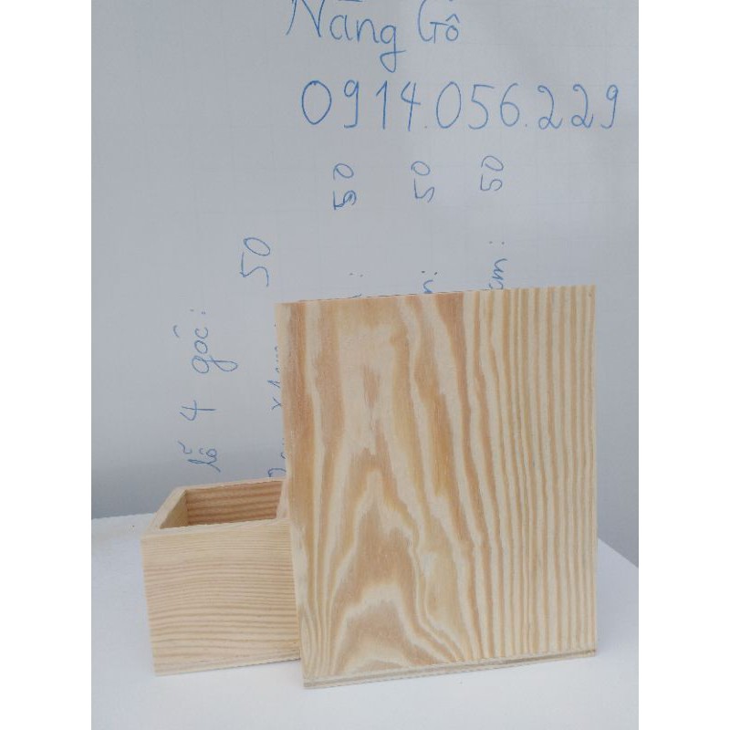 Hộp gỗ thông tự nhiên hình trụ đứng:  Dài16cm* Rộng16cm*Cao20cm