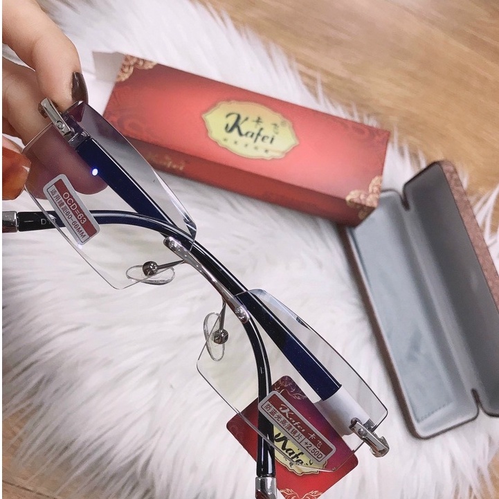 Kính đọc sách mặt khoan dành cho nam và nữ kiểu dáng thanh lịch sang trọng T01