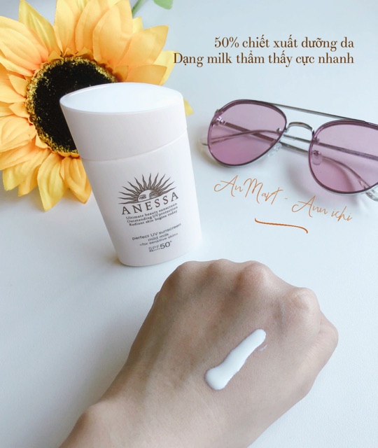 Kem chống nắng Anessa Perfect UV Sunscreen Mild Milk SPF 50+ for Sensitive Skin