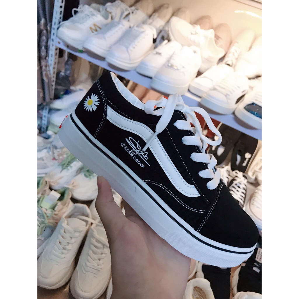 GIÀY sneaker Hoa cúc đế bằng