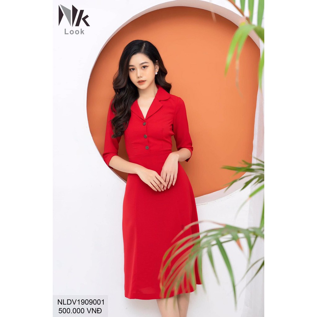 ĐẦM DÁNG XOÈ CỔ VEST
