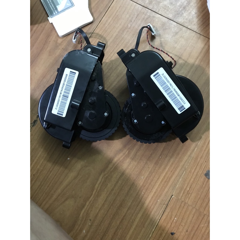 Phụ kiện thay thế bánh xe robot hut bụi DEEBOT ECOVACS T5, T8, T9