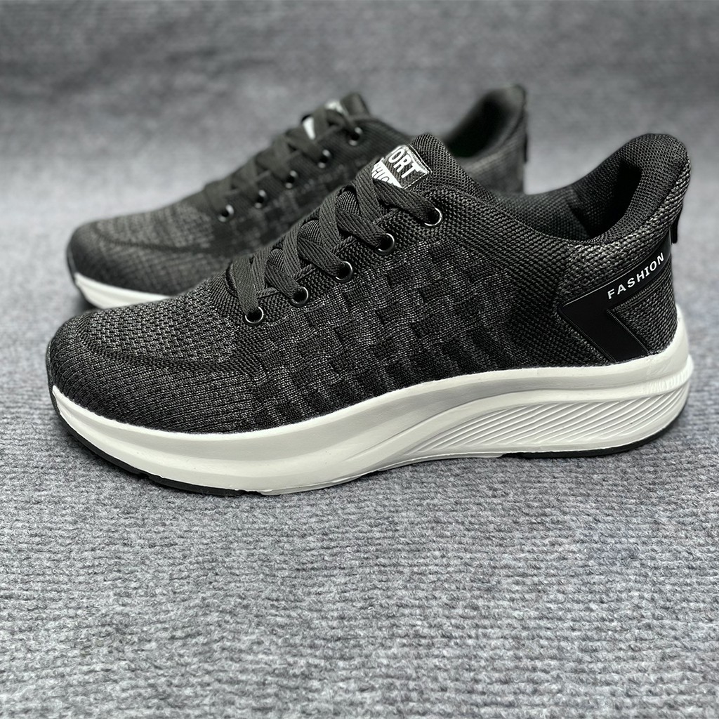 Giày thể thao Nam full đen khỏe khoắn, năng động | BigBuy360 - bigbuy360.vn