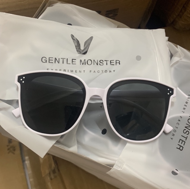 [Hàng sẵn] Kính mát gm 3 chấm mắt mèo | BigBuy360 - bigbuy360.vn