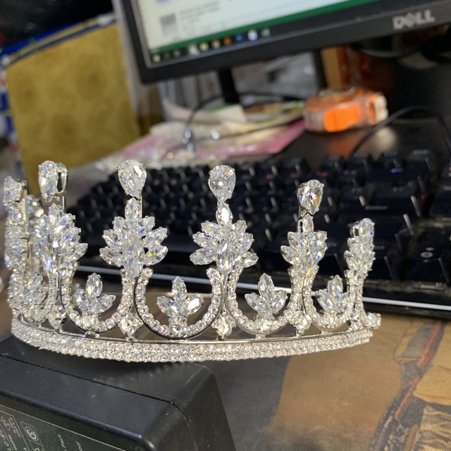 Vương miện cô dâu - phụ kiện cưới Giang - vương miện mẫu mới 3/2019