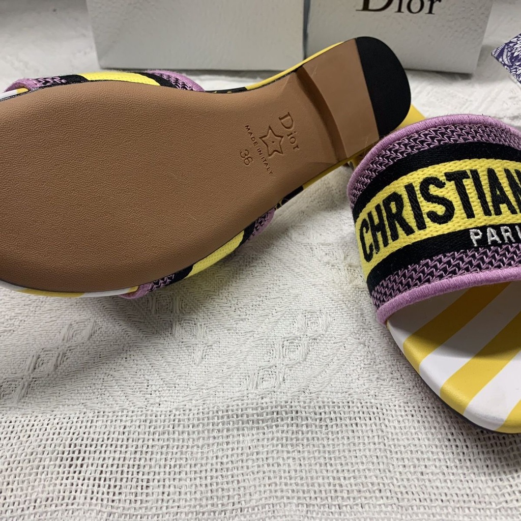 Dép Dior Họa Tiết Thêu Chất Lượng Cao Thời Trang Cho Nữ size 35-42