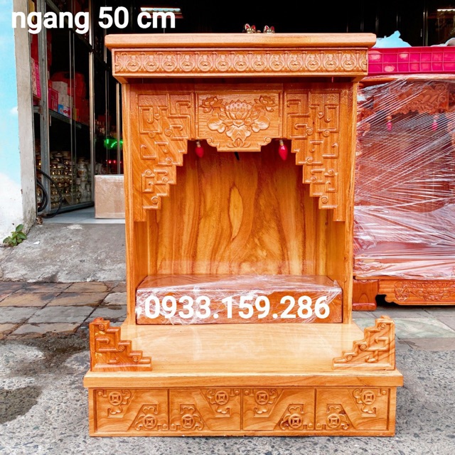 Bàn thờ thần tài ông địa gỗ gõ đỏ ngang 50 cm kèm theo đôn gỗ