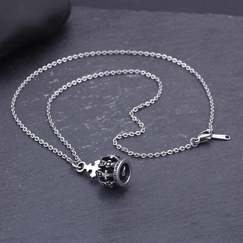 Dây chuyền titan unisex mặt vương miện không gỉ UN2202