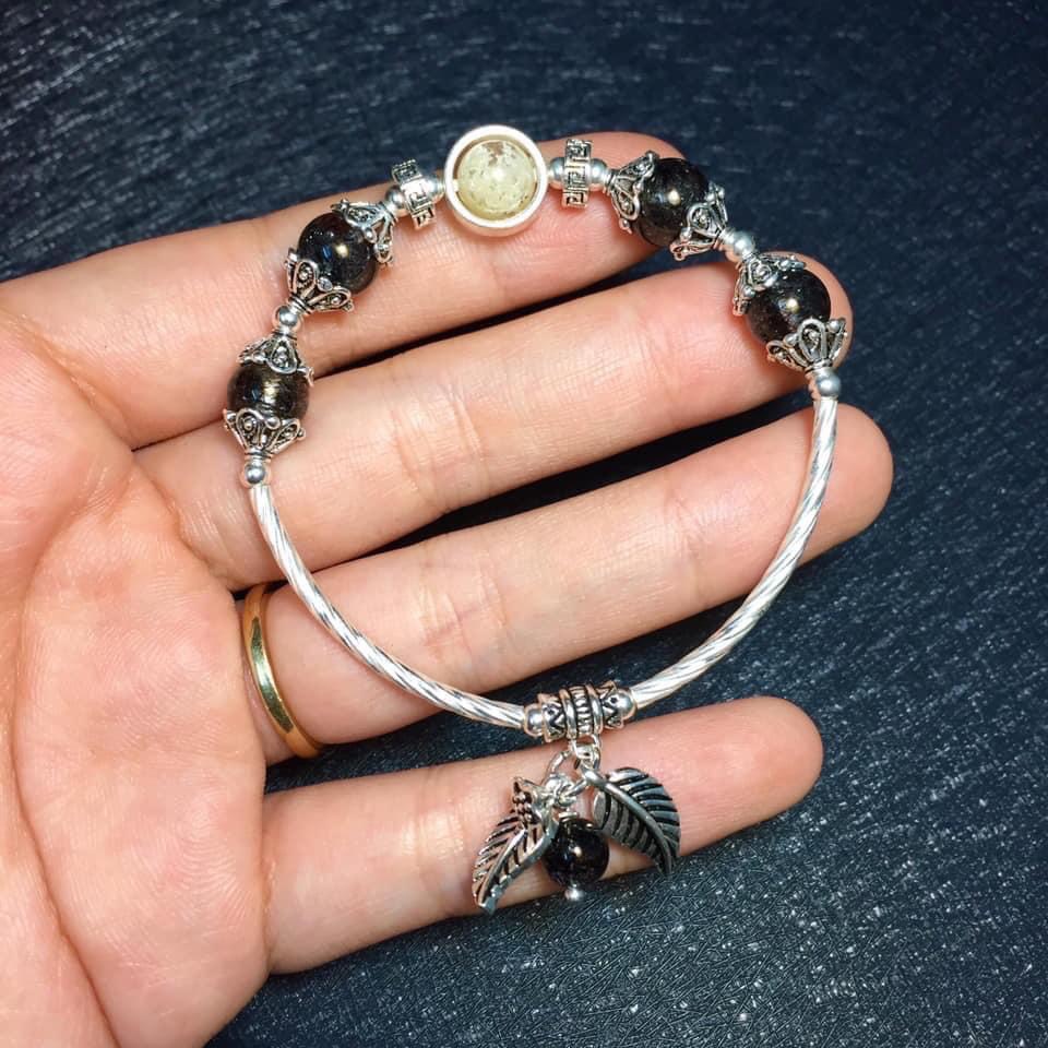 Vòng Phong Thủy đá Thạch Anh Tóc Đen cho mệnh Thủy - Mộc. Mix bạc 925