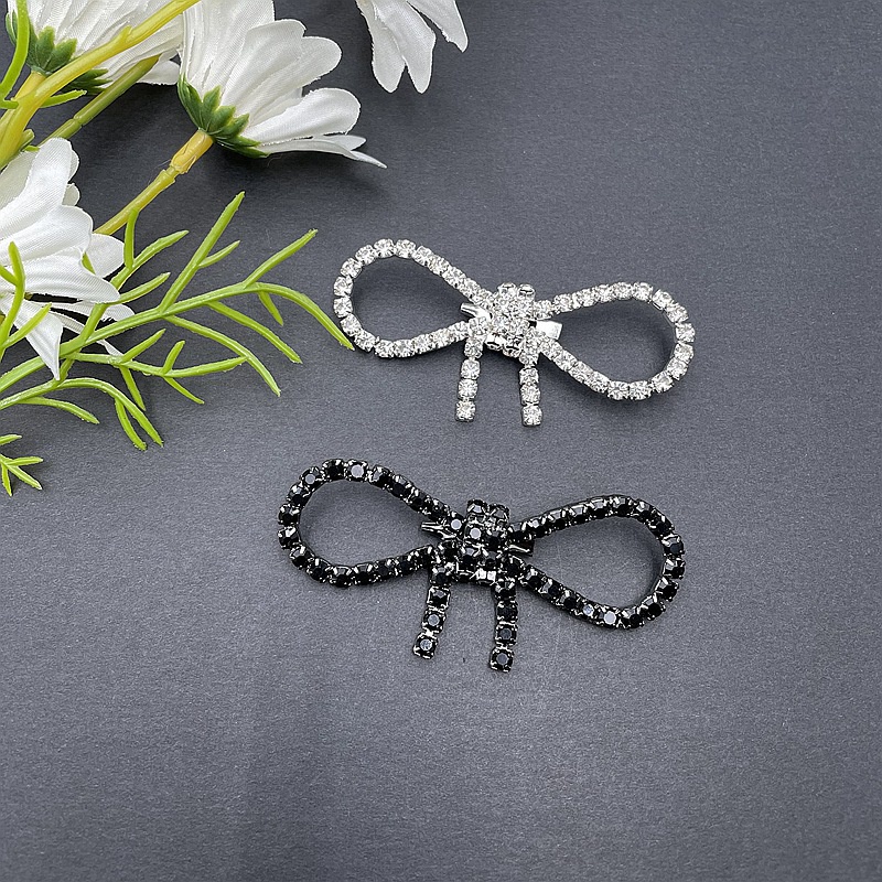 1477944 Cài Áo Hình Nơ Đính Đá Phong Cách Hàn Quốc