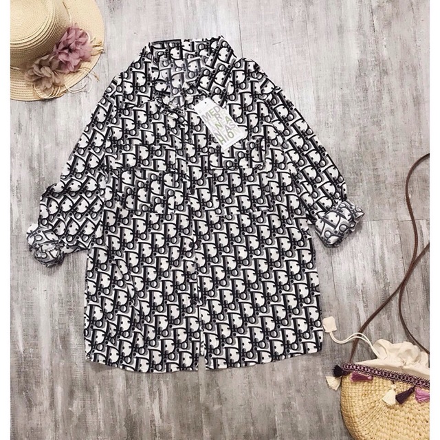 Áo sơ mi thụng giấu quần siêu hót