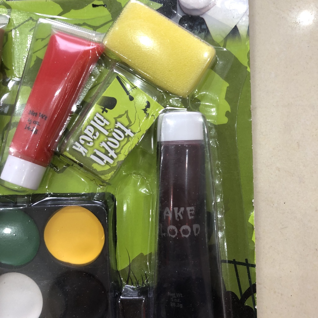 Bộ vẽ mặt hóa trang Halloween 8 màu + 3 tuýp kem nhiều phụ kiện | BigBuy360 - bigbuy360.vn