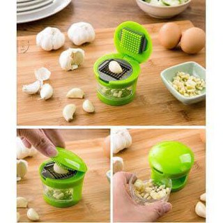 Dụng cụ dập tỏi, hành, ớt mini tiện dụng