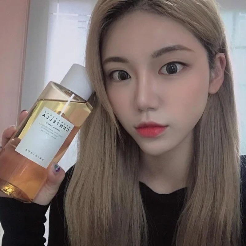 [Size lớn]NƯỚC HOA HỒNG PHỤC HỒI VÀ TÁI TẠO SKIN1004 CENTELLA | BigBuy360 - bigbuy360.vn