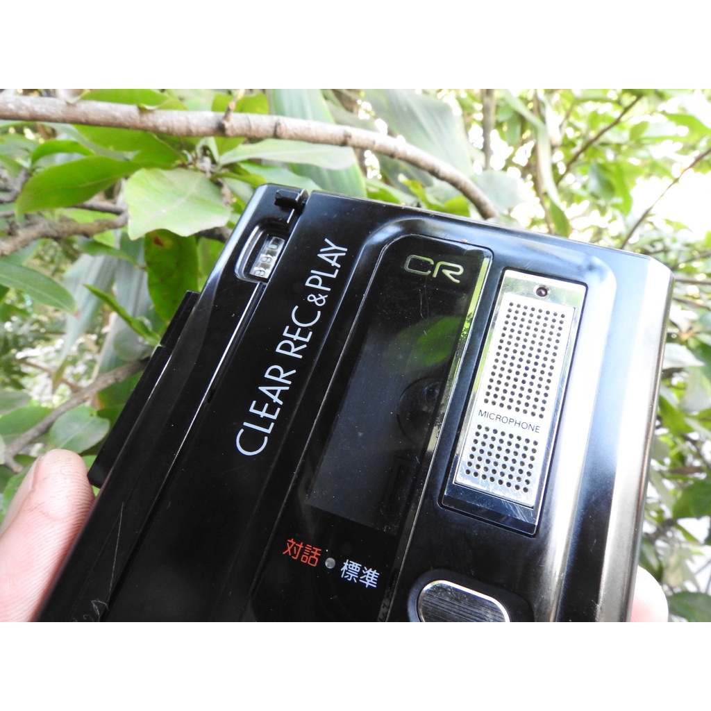 Máy nghe nhạc Cassette Sanyo MR-56 có loa ngoài kiểu máy đẹp có 2 chế độ phát nhạc bằng nút bấm mềm