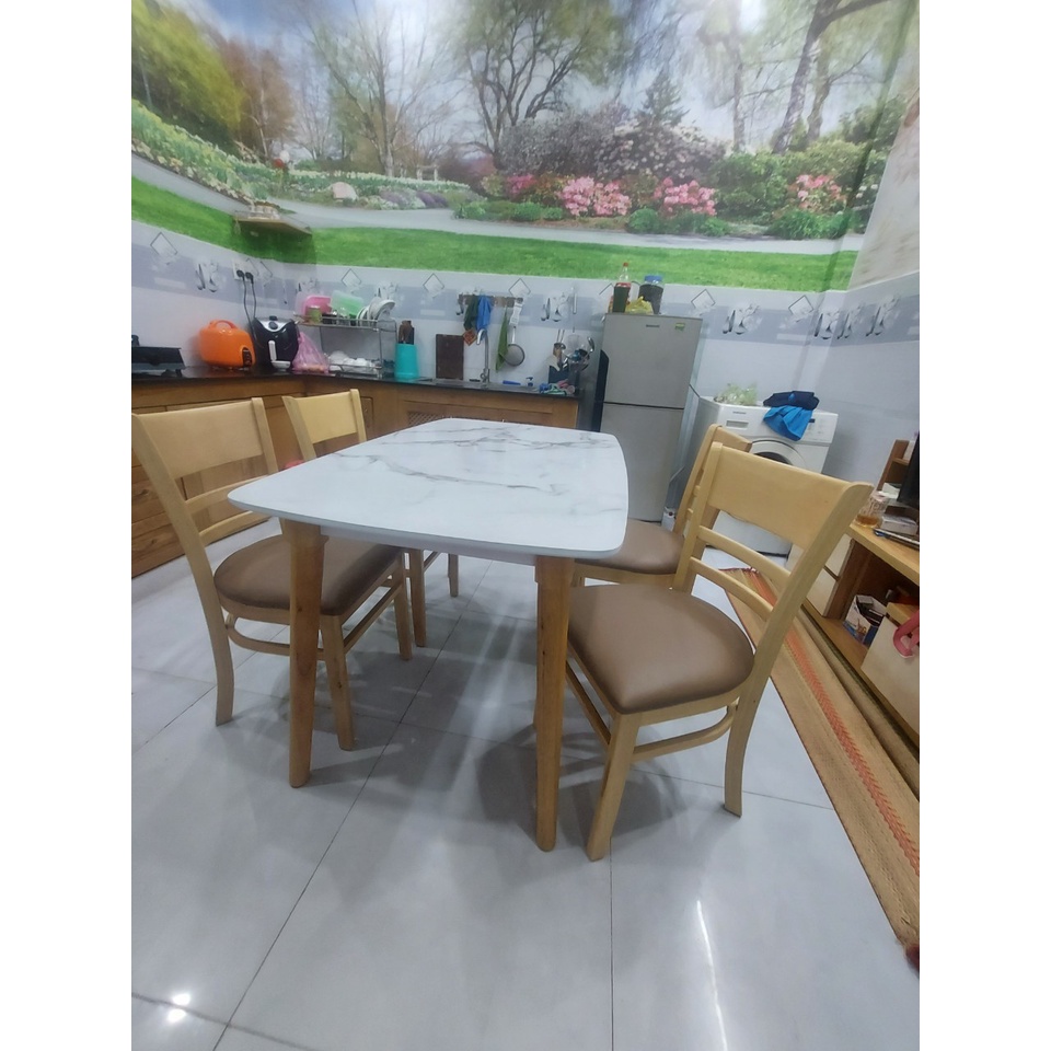 Bàn ăn giả đá + 4 ghế gỗ