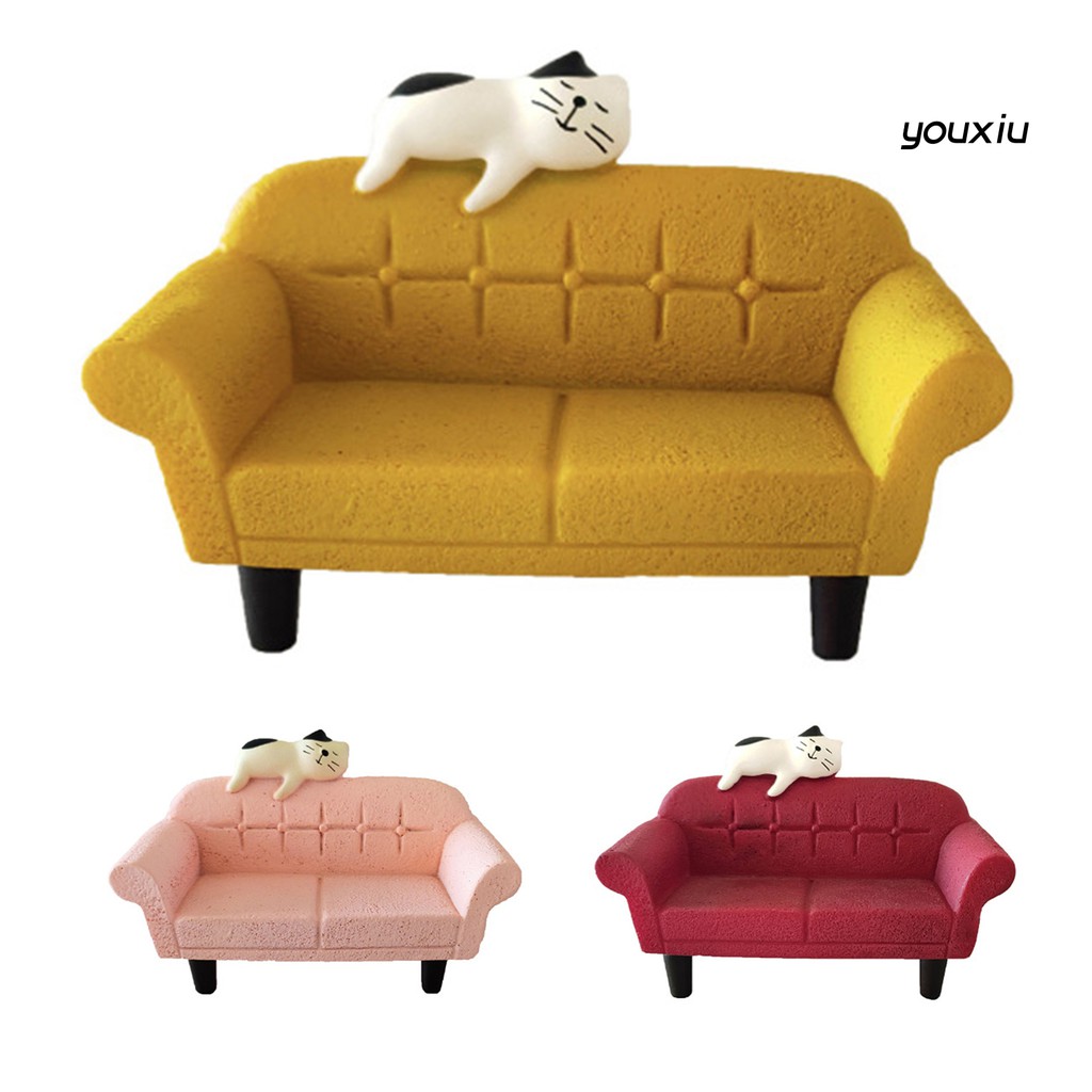 Mô hình ghế sofa và chú mèo hoạt hình đáng yêu mini dành cho trang trí nhà búp bê