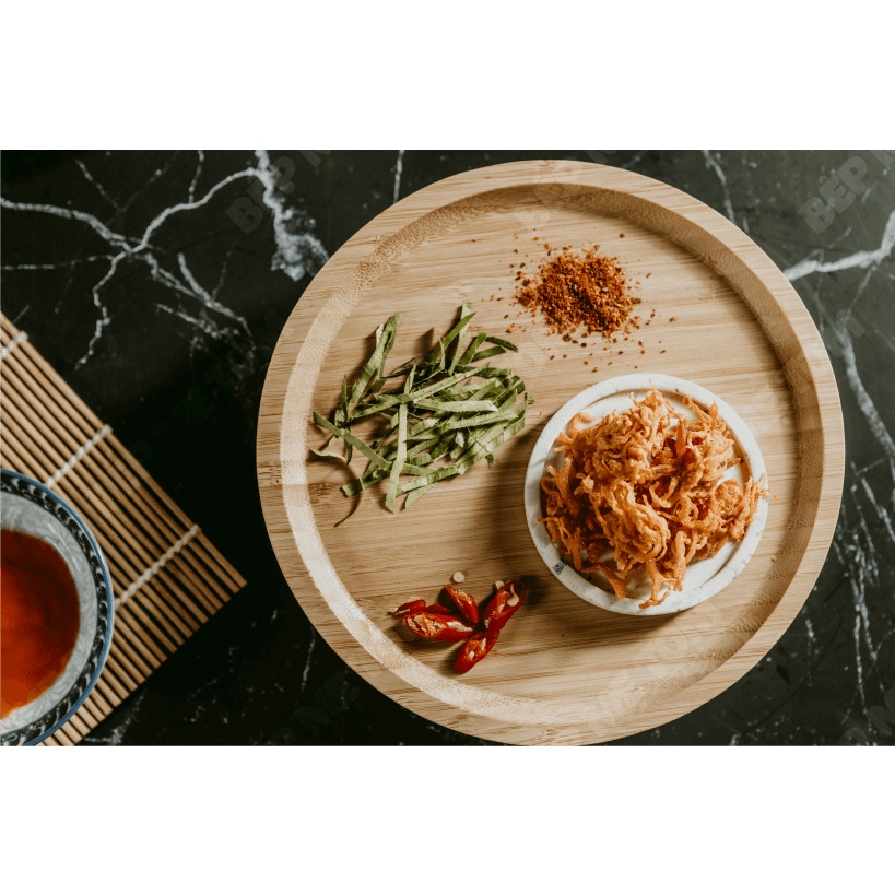 Đồ Ăn Vặt Khô Gà Lá Chanh 300g Bếp Mẹ Tom | BigBuy360 - bigbuy360.vn
