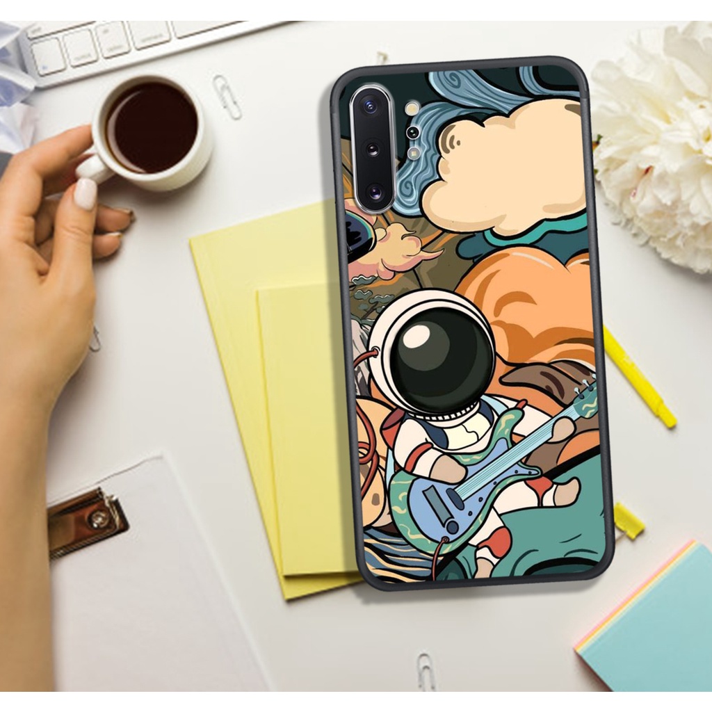 ỐP LƯNG SAMSUNG NOTE 10-SAMSUNG NOTE 10 PLUS   , IN HÌNH ASTRONAUT PHI-HÀNH-GIA, MÀU SẮC BẮT MẮT
