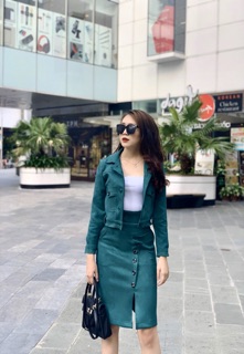 Set áo khoác + chân váy da lộn