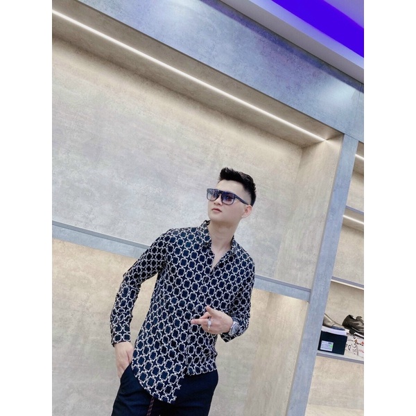 Áo hiệu LV