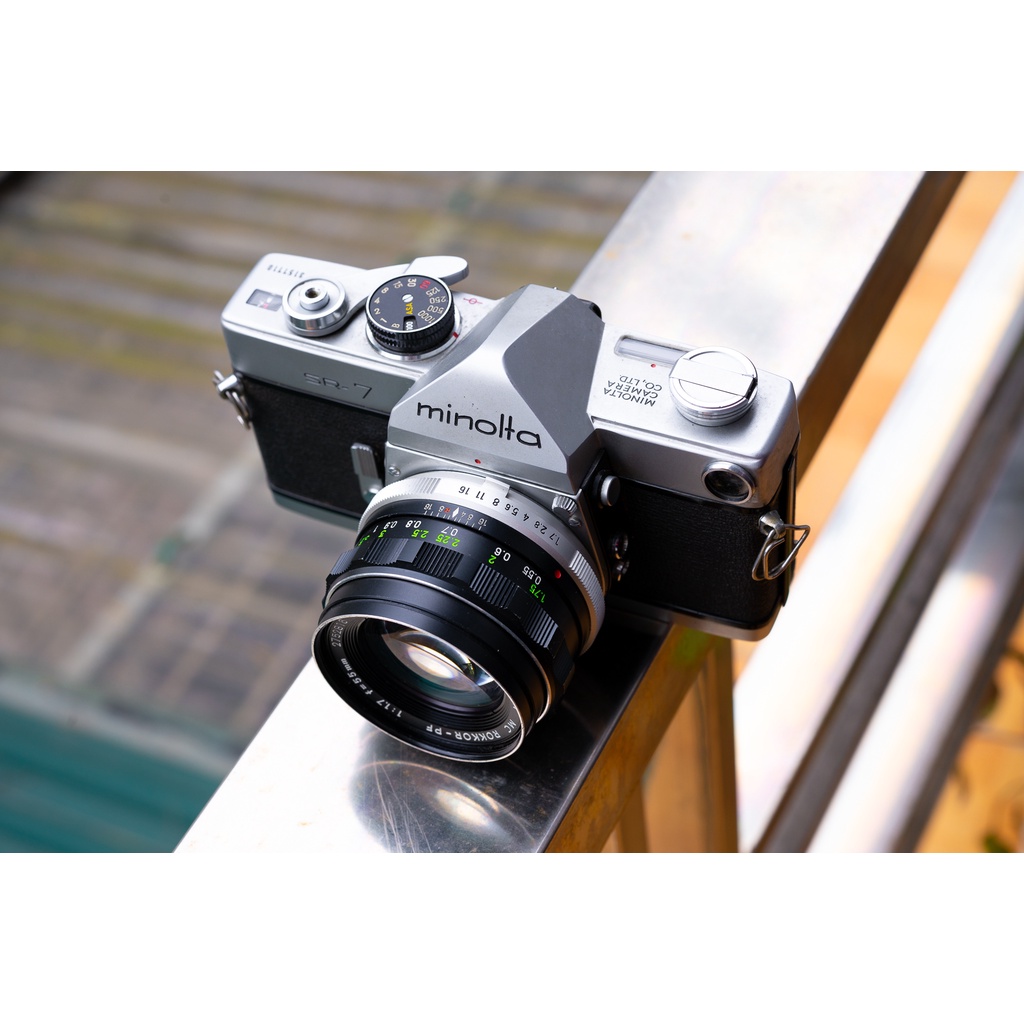 Máy ảnh film cổ Minolta SR-7 kèm lens 55mm f1.8