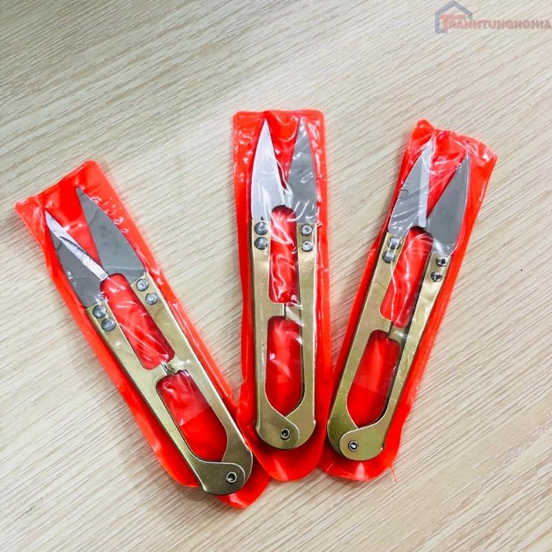 Tranh thêu chữ thập Cá cửu ngư quần hội