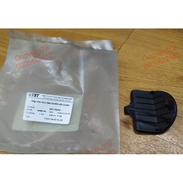 Nắp che móc kéo cản trước xe Hyundai Solati - Ms: 8651759000