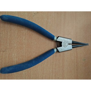 Kìm phanh thẳng vào Cmart. Kìm mở phe