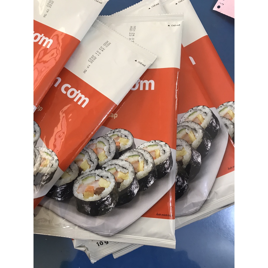 LÁ KIM CUÓN CƠM GIMBAP &amp; ROLL