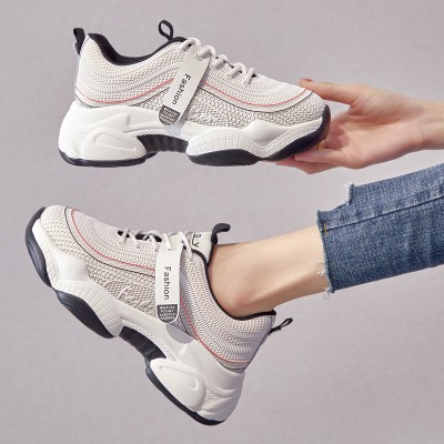 GIÀY SNEAKERS NỮ TRẺ TRUNG. ĐỘN ĐẾ 6CM TĂNG CHIỀU CAO. KIỂU DÁNG THỂ THAO SANG CHẢNH THON GỌN. | BigBuy360 - bigbuy360.vn