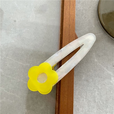 Kẹp tóc mái hình hoa nhỏ phong cách Hàn Quốc