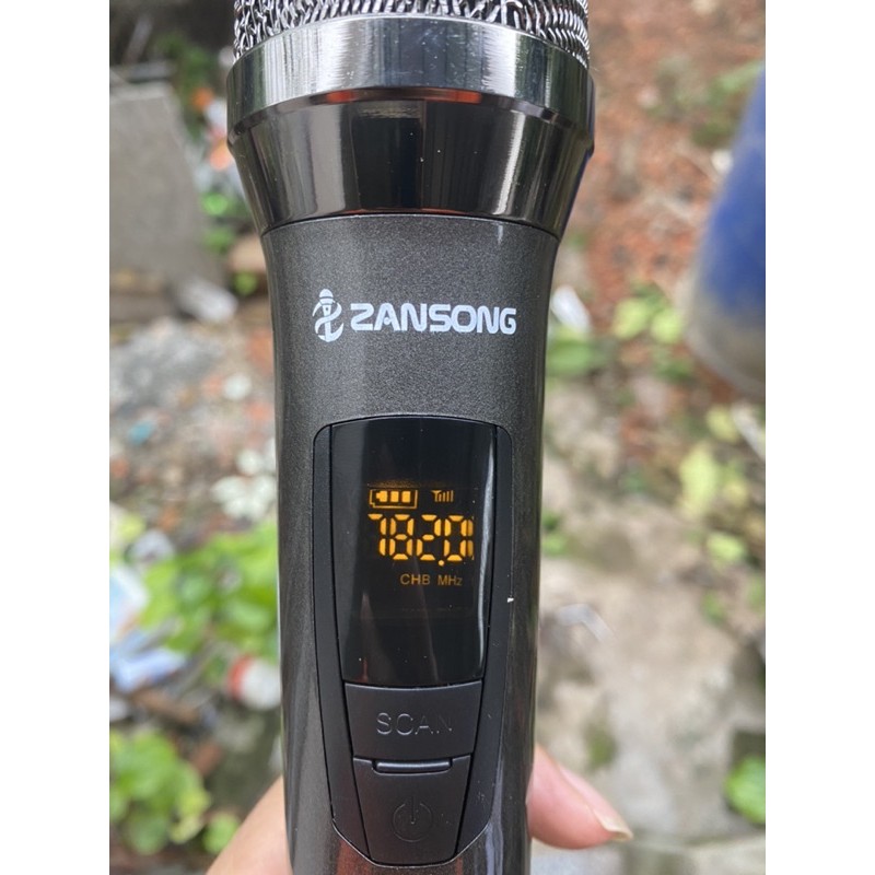 Bộ Micro Không Dây Đa Chức Năng ZANSONG V28 Mic Cầm Tay Nhỏ Gọn Thiết Kế Sang Trọng Chống Hú Tốt . Độ Nhạy Mic Cực Cao