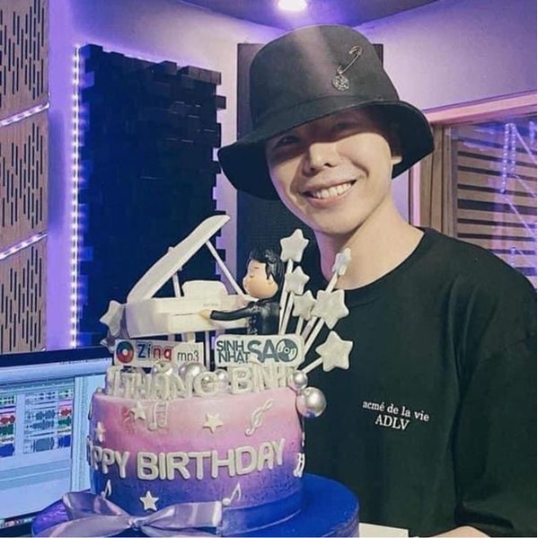 Áo thun ADLV  BASIC BLACK SS22