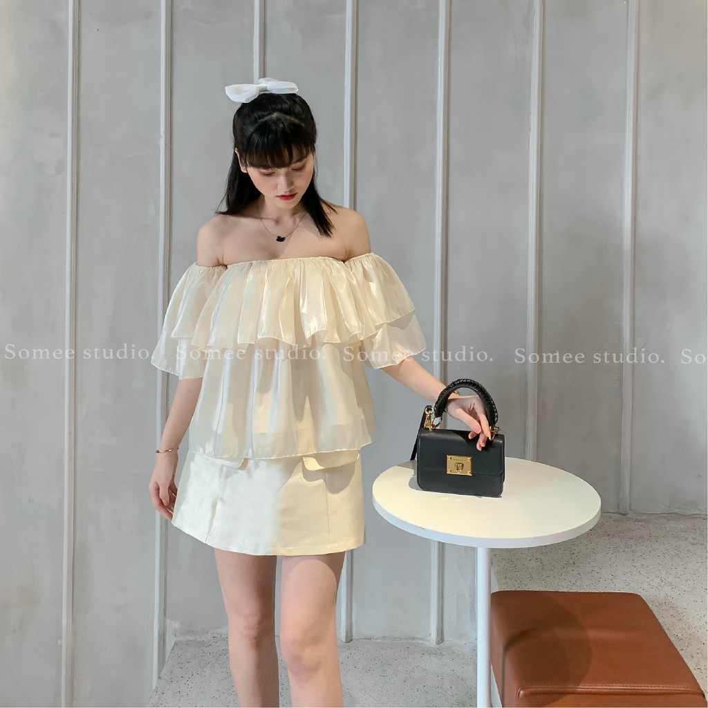 Áo tơ organza trễ vai bèo tầng Iris top