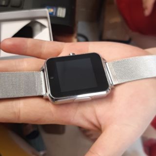 Đồng hồ thông minh dz60 bạc