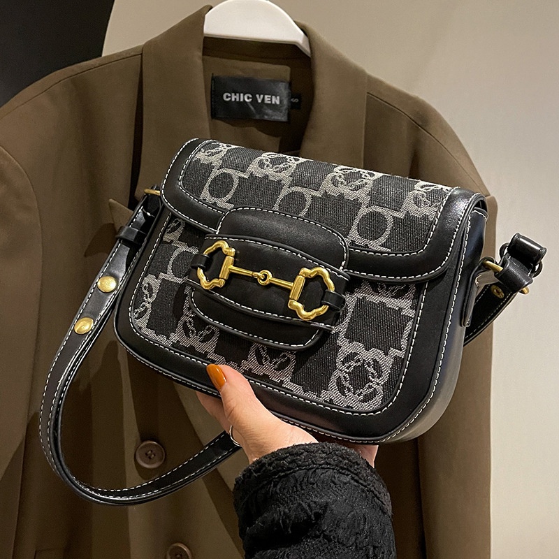 Túi Xách Đeo Vai Kiểu Vuông Nhỏ Thời Trang Nữ Sành Điệu