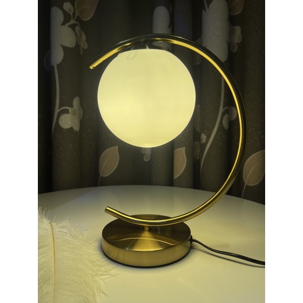 ĐÈN BÀN QUẢ CẦU HÌNH CUNG TRĂNG