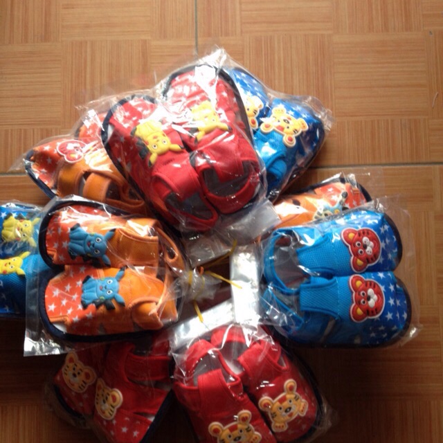 combo 15 đôi dép tập đi