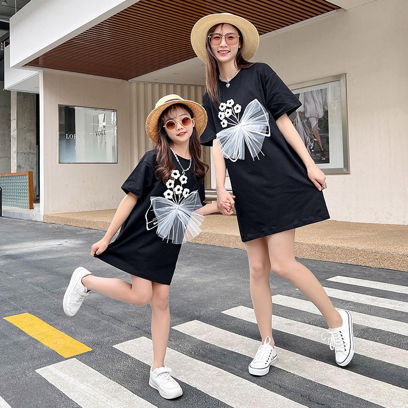 Áo Thun Ngắn Tay In Hoa Phong Cách Mới Cho Mẹ Và Bé