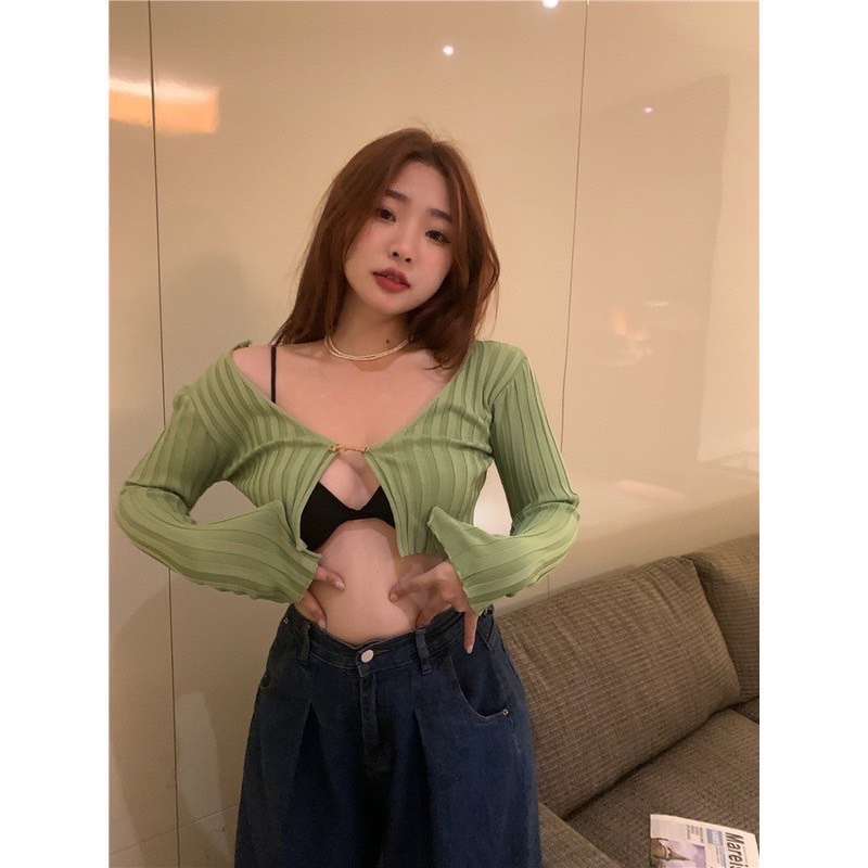 Áo croptop nữ tay dài ghim cài hở ngực mặc được nhiều kiểu nhiều màu
