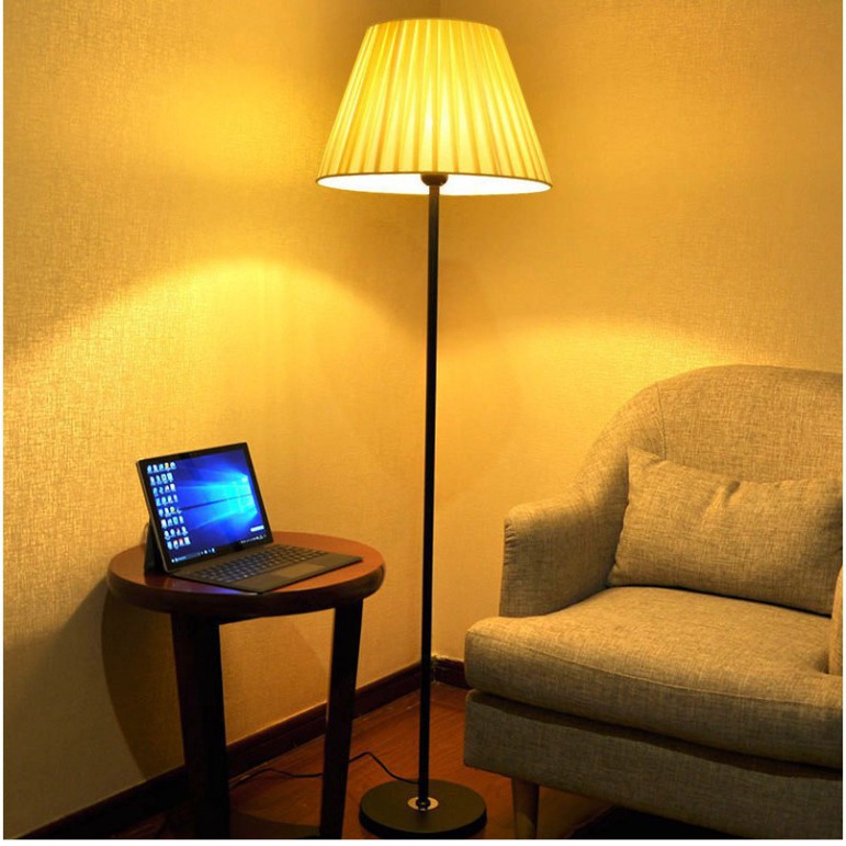 HSGD Đèn cây đứng trang trí nội thất phòng khách, phòng ngủ phong cách Châu Âu, đèn LED 6W công tác ở chao đèn 44 Z87