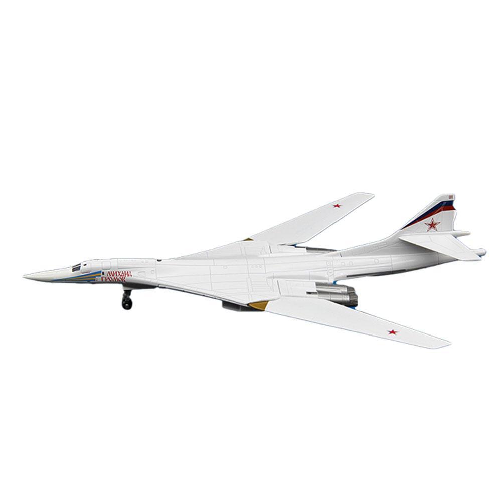 Mô hình máy bay đồ chơi Tupolev Tu-160 Blackjack Bomber 1/200